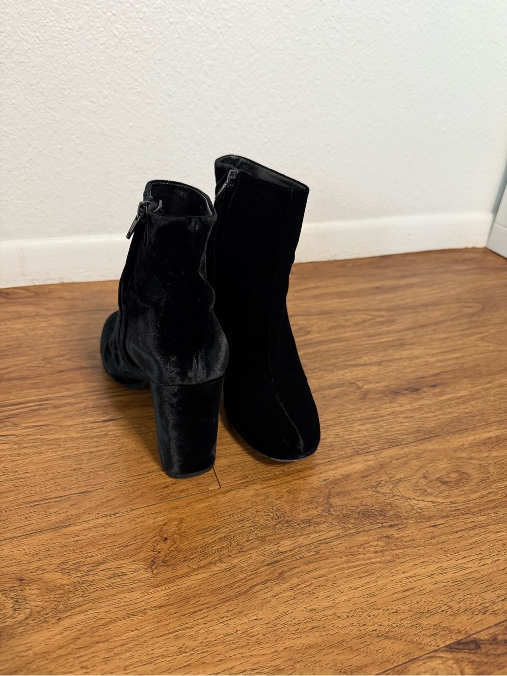 YSL Saint Laurent Velvet Ankle Boots Black Block Heel Booties EU 38 US 8 - Picture 6 of 10